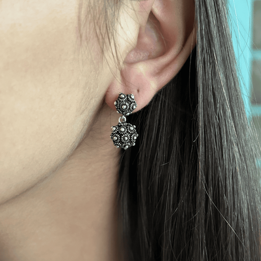 Brinco Bolotas Pikun em Prata 925