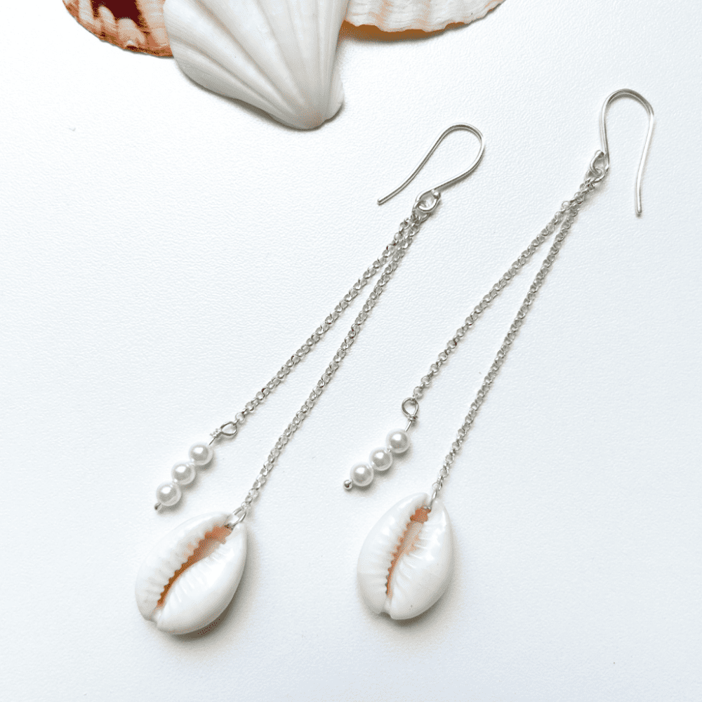 Brinco com Búzio e Pérolas em Prata 925 - Imagem 2