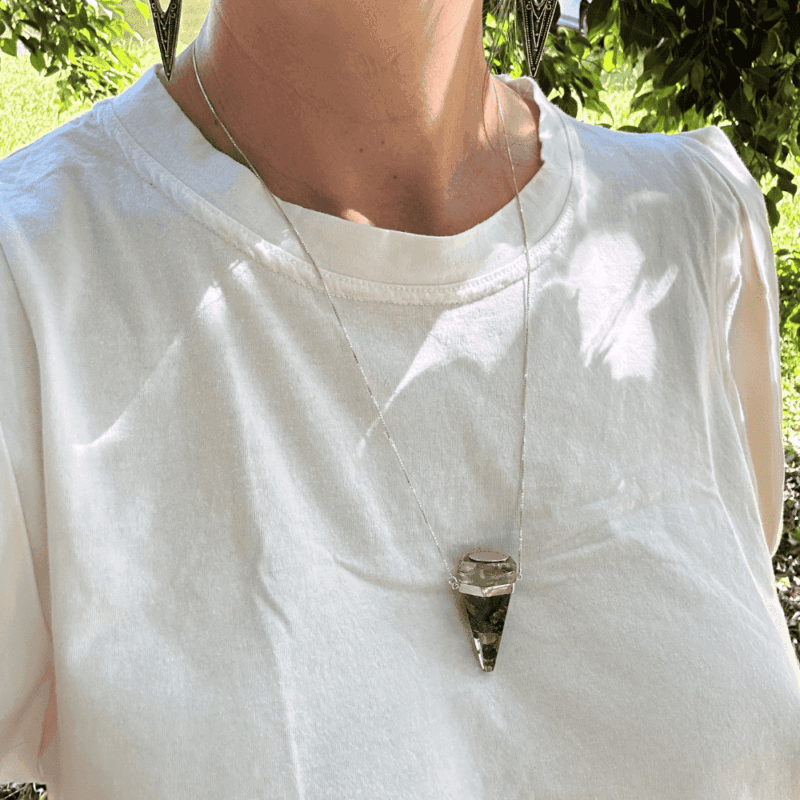 Gargantilha Pêndulo de Lápis Lazuli em Prata 925